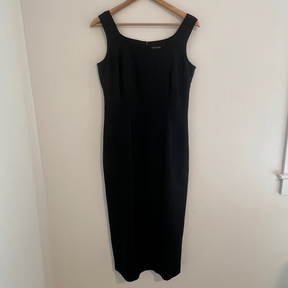 Vintage 90’s Ann Taylor Black 100% Silk Sheath Dress Size 8